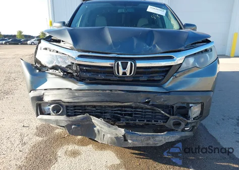 2017 Honda Ridgeline Rtl-T из США, поврежденный, VIN 5FPYK3F62HB038344